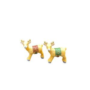 Set of 2 Vtg reindeer salt and pepper shaker